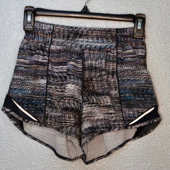 Lululemon Hotty Hot Short *Long 4" - 4Tall - Picture 3 of 7